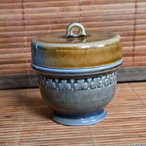 Vtg. Irish Porcelain Covered Egg Cup Shamrock Pedestal Made in Ireland Vintage